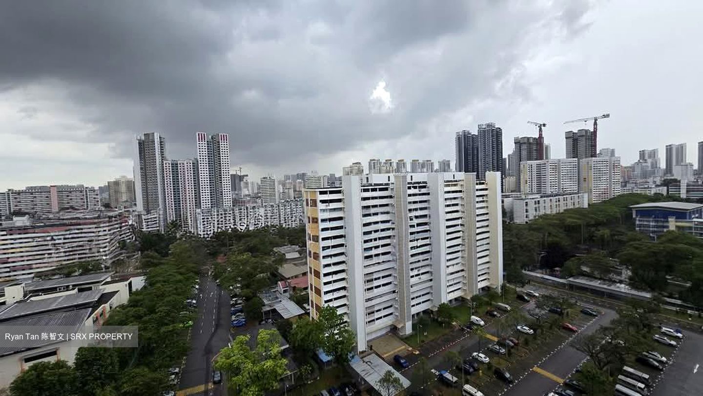 Blk 215 Lorong 8 Toa Payoh (Toa Payoh), HDB 5 Rooms #547522581